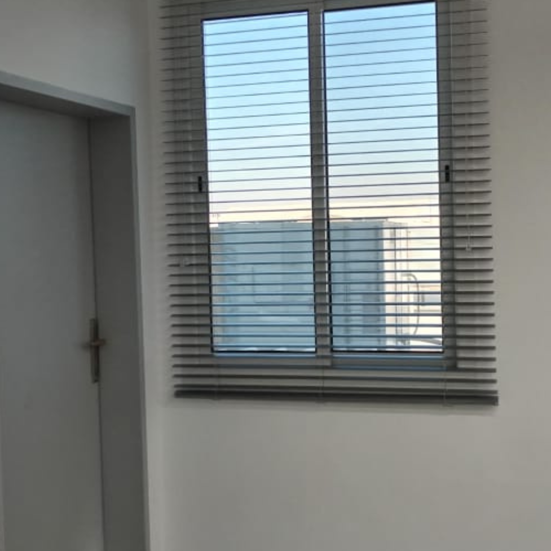 ستائر معدنية